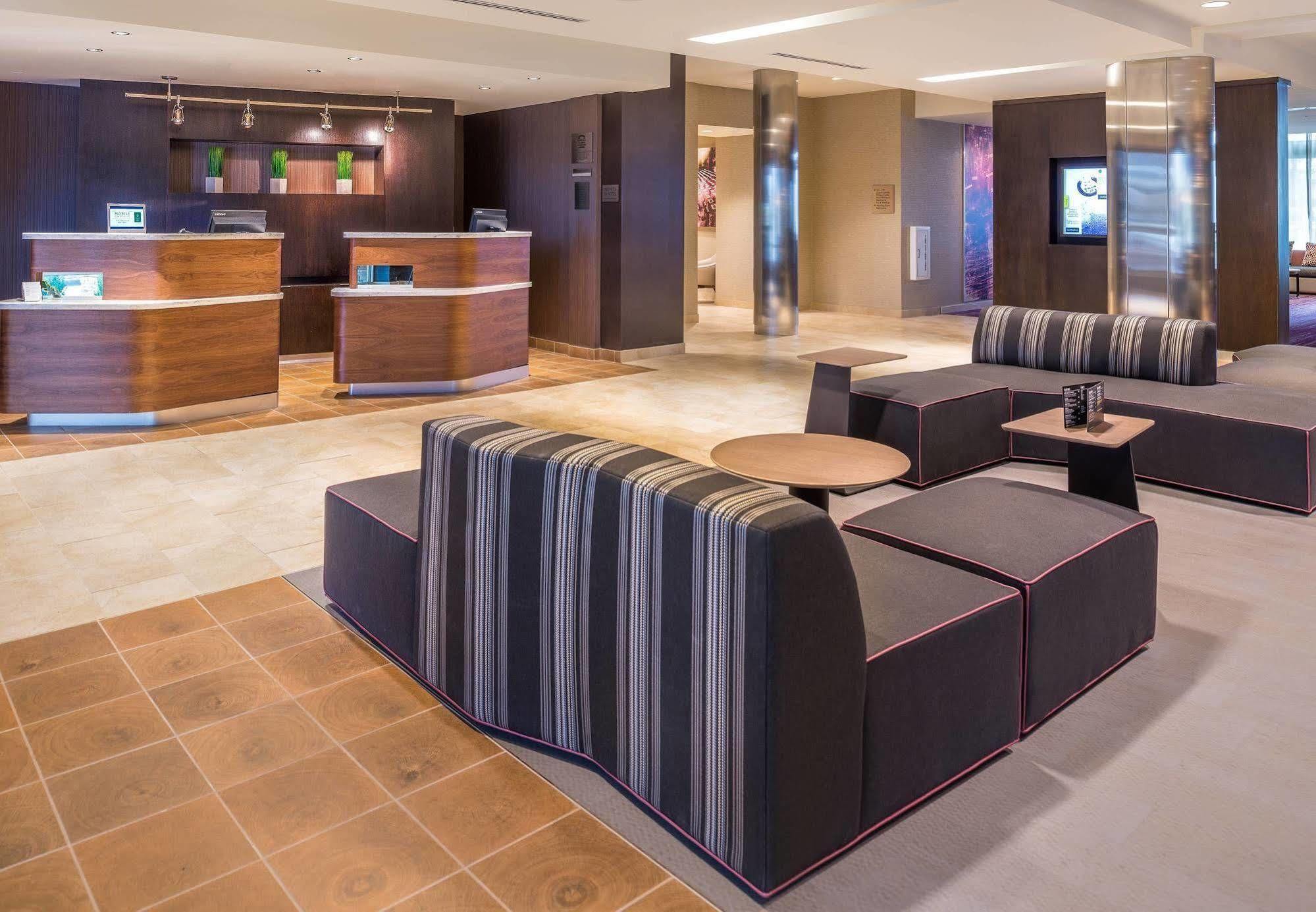 Courtyard By Marriott Detroit Farmington Ξενοδοχείο Farmington Hills Εξωτερικό φωτογραφία